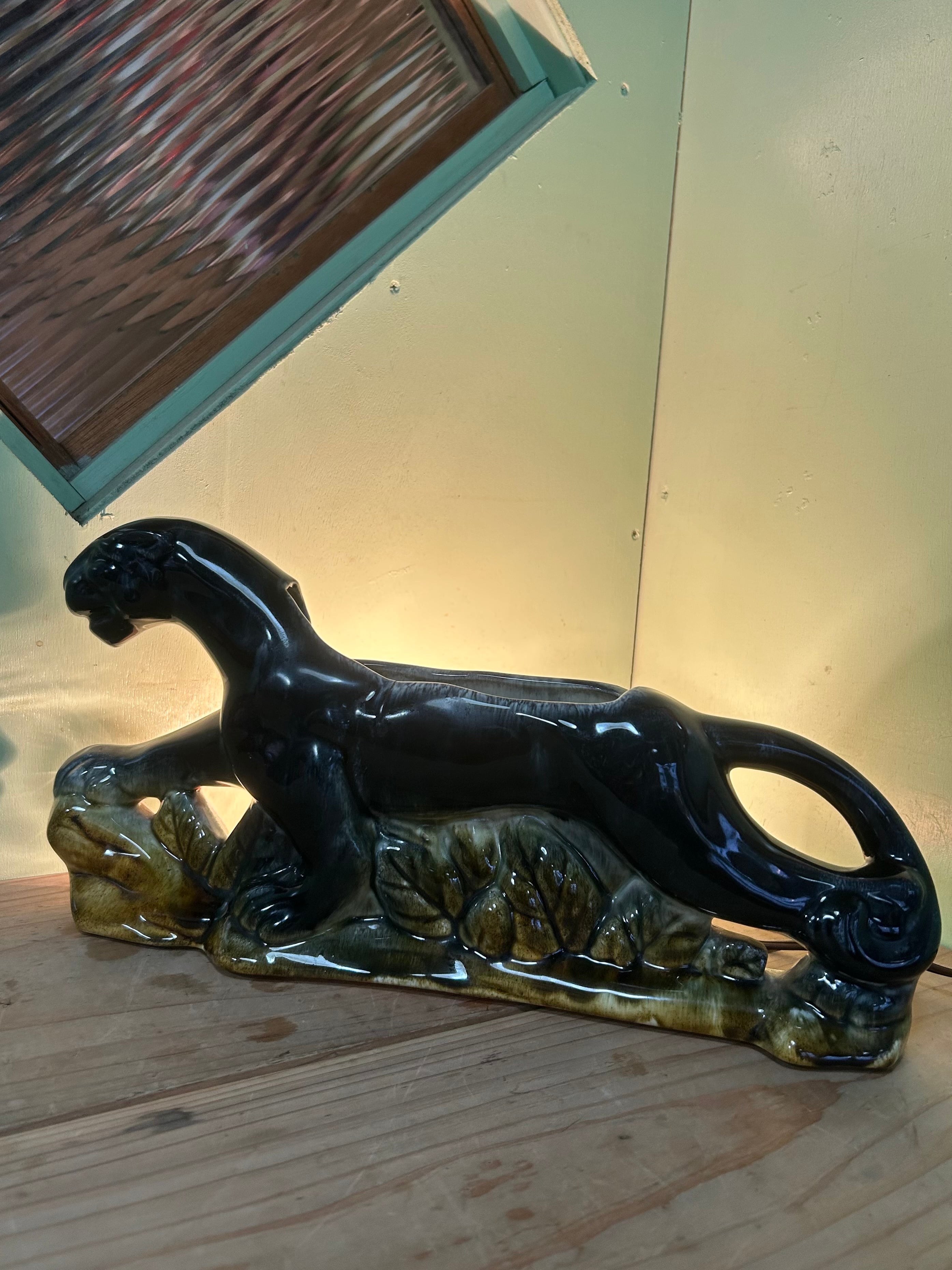 50s VINTAGE Bkack Panther TV LAMP