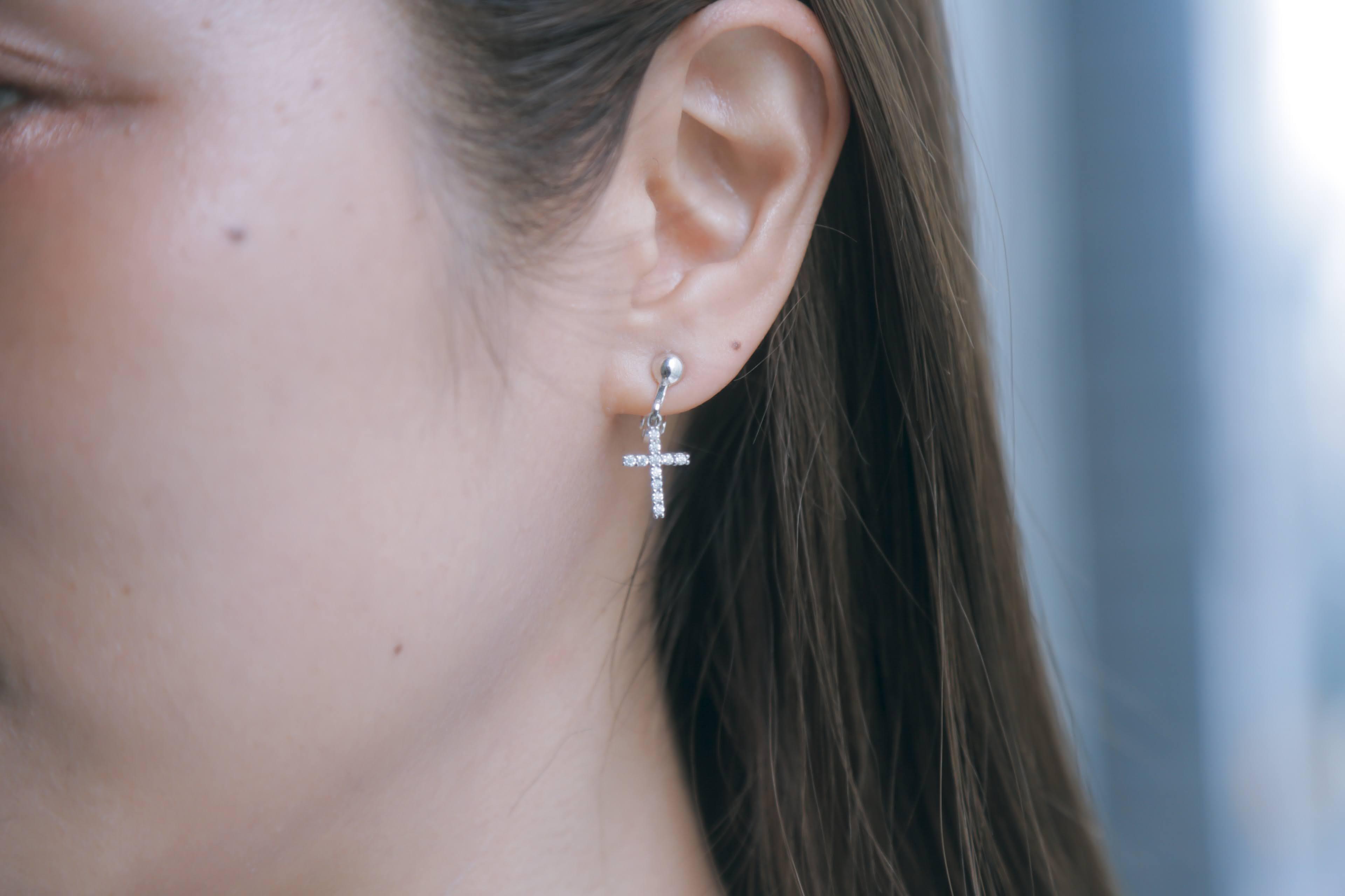 クロスピアス【残りわずか】