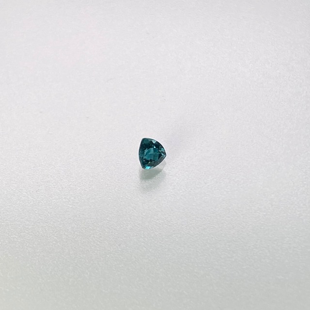 ⁂天然⁂　◇グランディディエライト◇　0.22ct　マダガスカル産