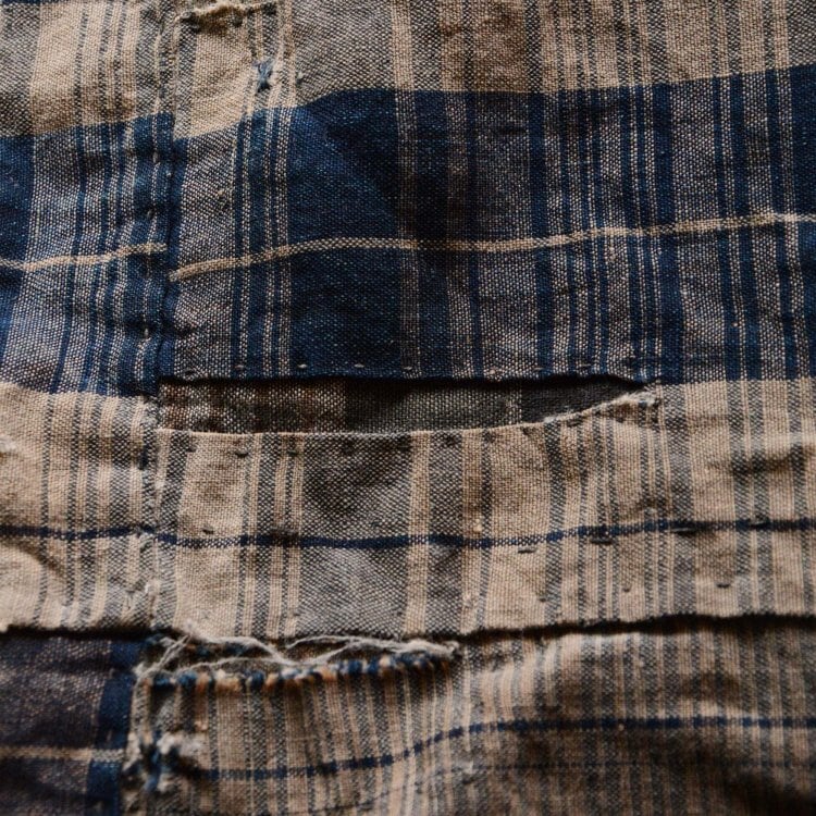 古布 藍染 木綿 布団皮 襤褸 つぎはぎ ジャパンヴィンテージ ファブリック テキスタイル | Japanese Fabric Vintage  Cotton Indigo Futon Boro | 難波商店 powered by BASE