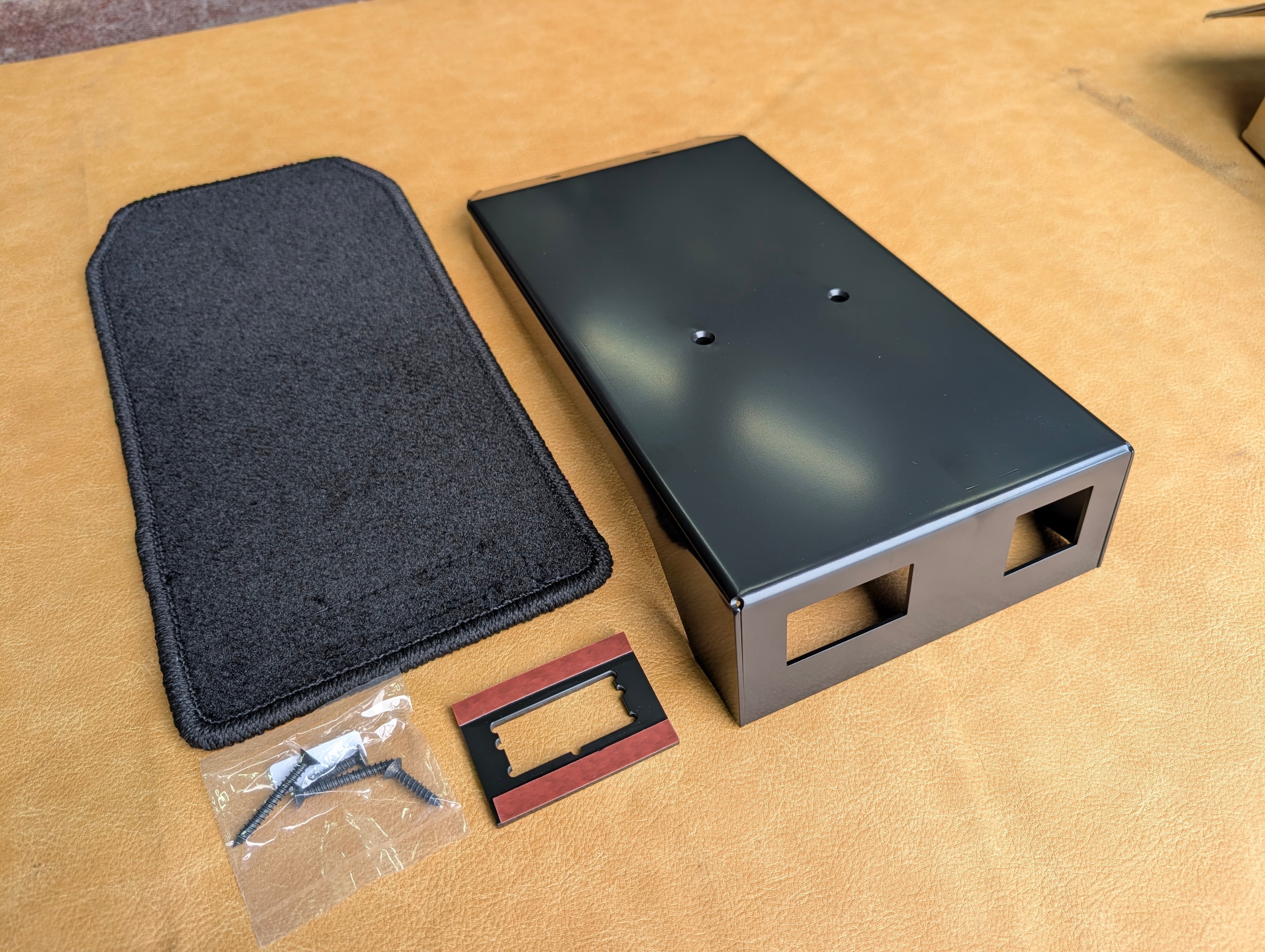 26型 デリカD:5専用 MDF ウォークスルーキット 新商品 | MDF EQUIPMENT