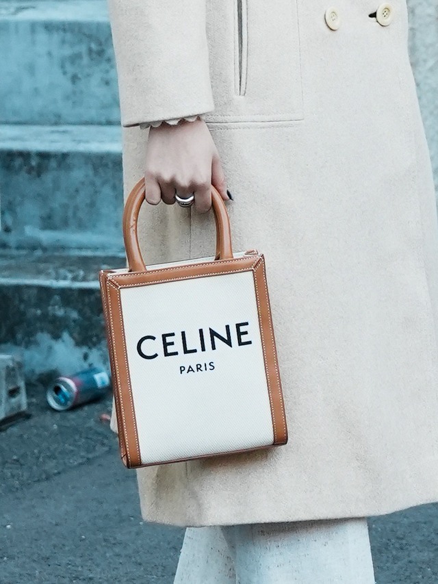 CELINE VINTAGE SMALL VERTICAL CAVAS（セリーヌヴィンテージスモールバーティカルカバ）