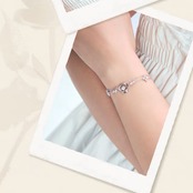 おしゃれ 四葉 クローバー キラキラ ストーン ブレスレット