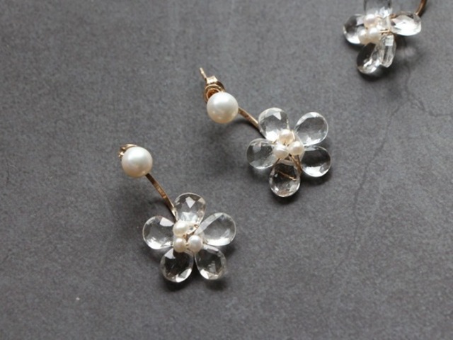 14kgf-pearl stud and white topaz flower pierced earrings