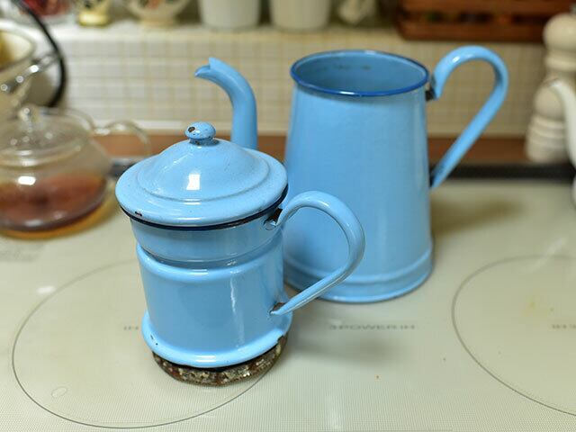 ホーロー製フィルター付ポット(ブルー)フレンチアンティーク