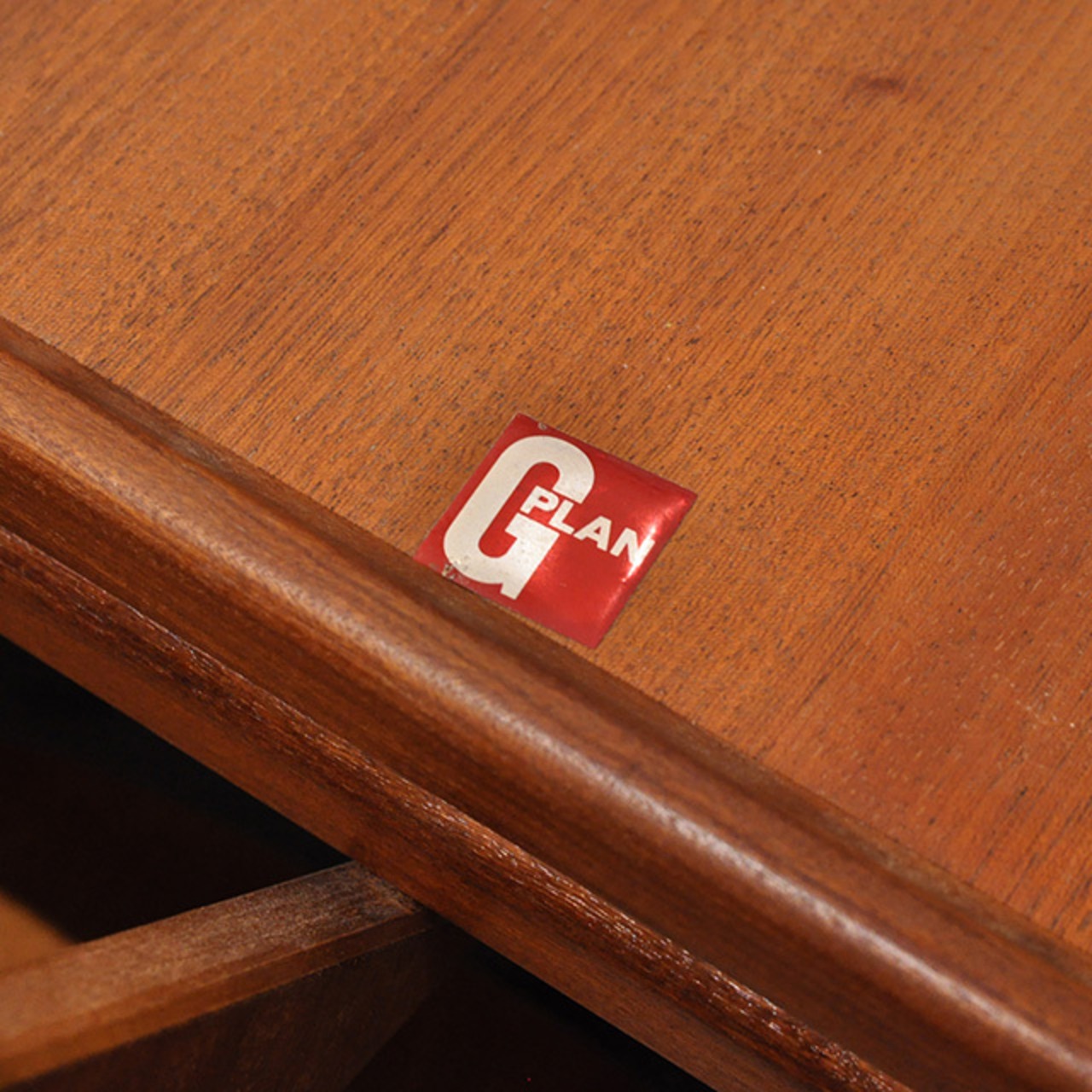 G-Plan Round EX Table / ジープラン ラウンド エクステンション テーブル / 1911-0251
