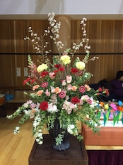 演台の花 生花 13,200円