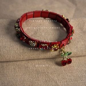 ハンドメイド イタリアンチャーム チェリーレッド ビジュー ブレスレット