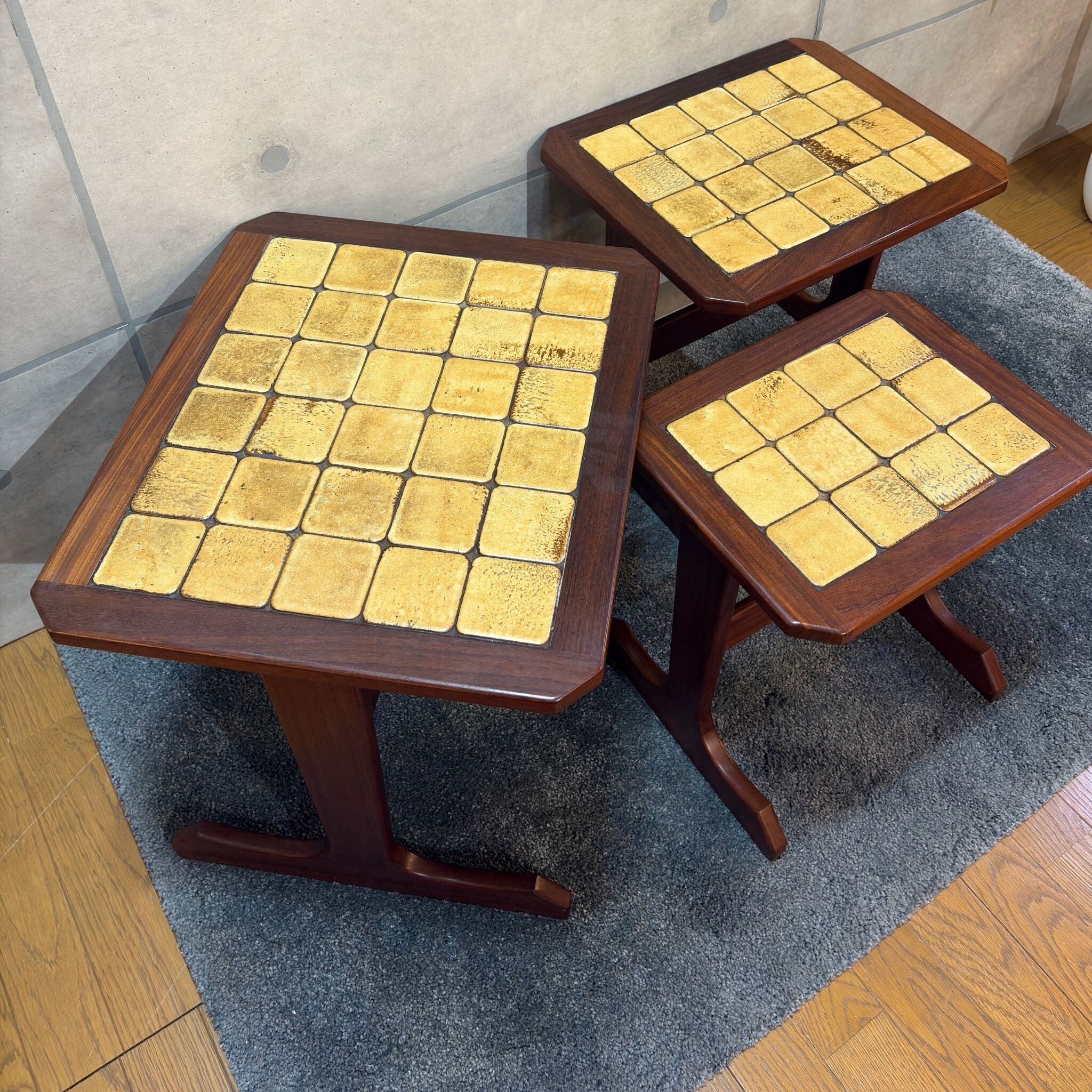 VINTAGE】G-PLAN（ジー・プラン）タイルトップ ネストテーブル