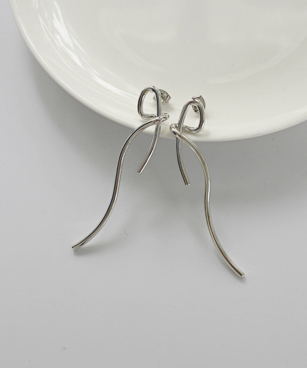 ノット ロング リボンピアス 真鍮 韓国製