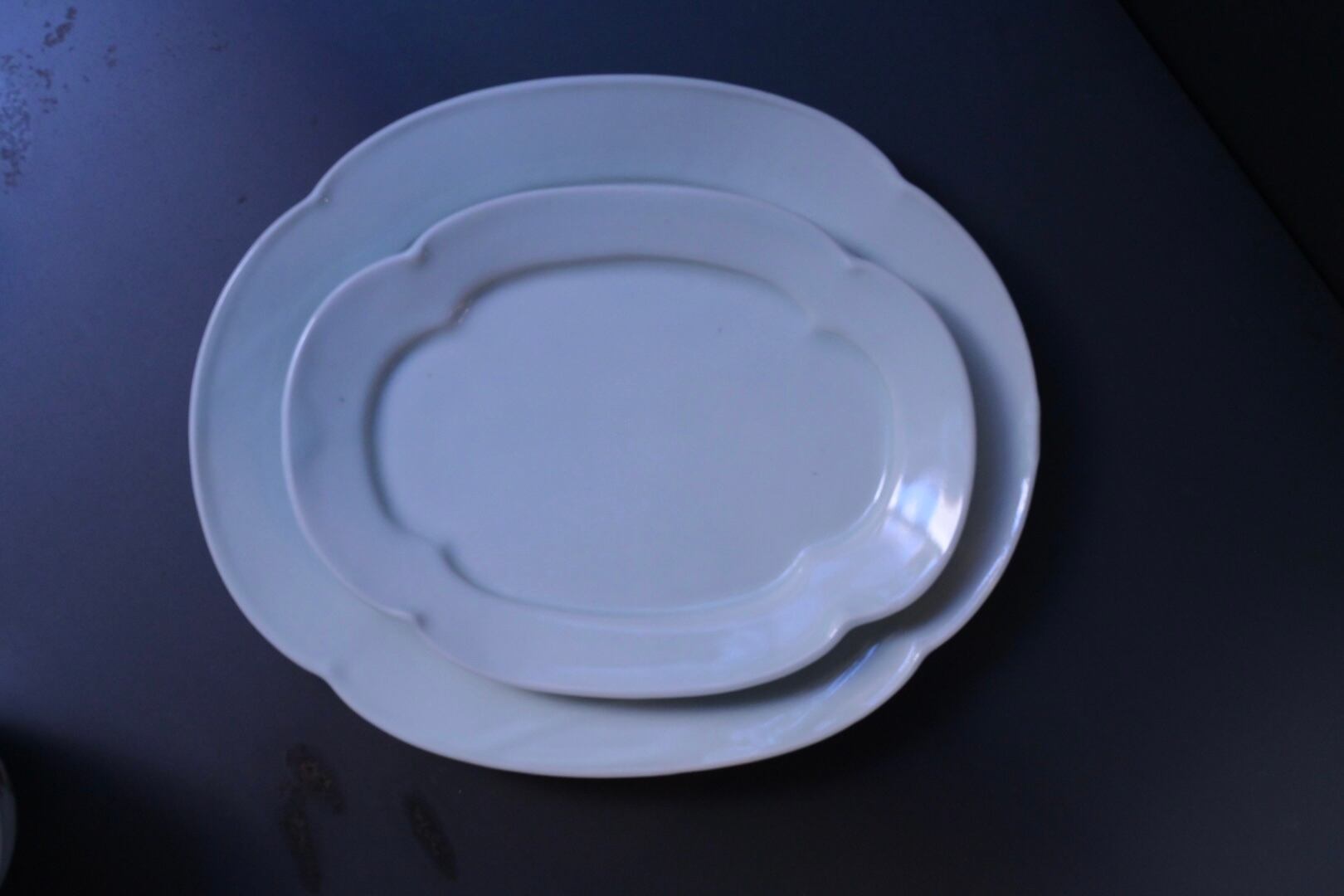 土井善男 乳白釉木瓜形板皿 | 鎌倉倶楽部 茶寮