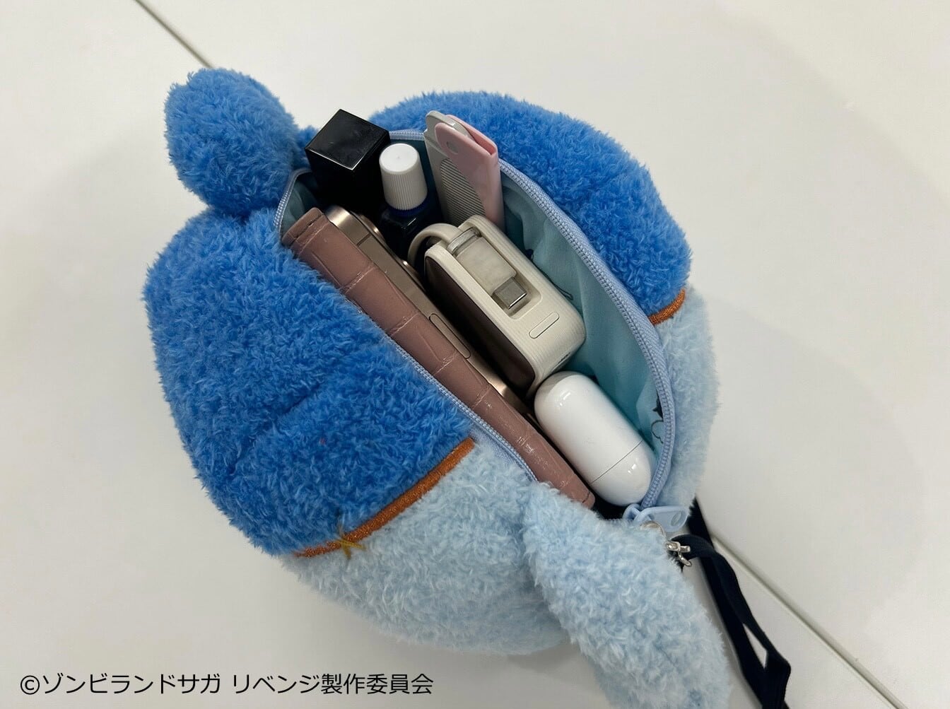 ゾンビランドサガ リベンジ ロメロのどこでもいっしょポシェット | AT