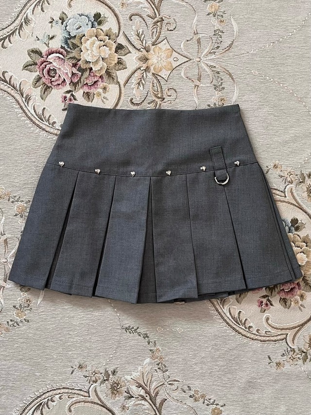 heart studs pleats skirt
