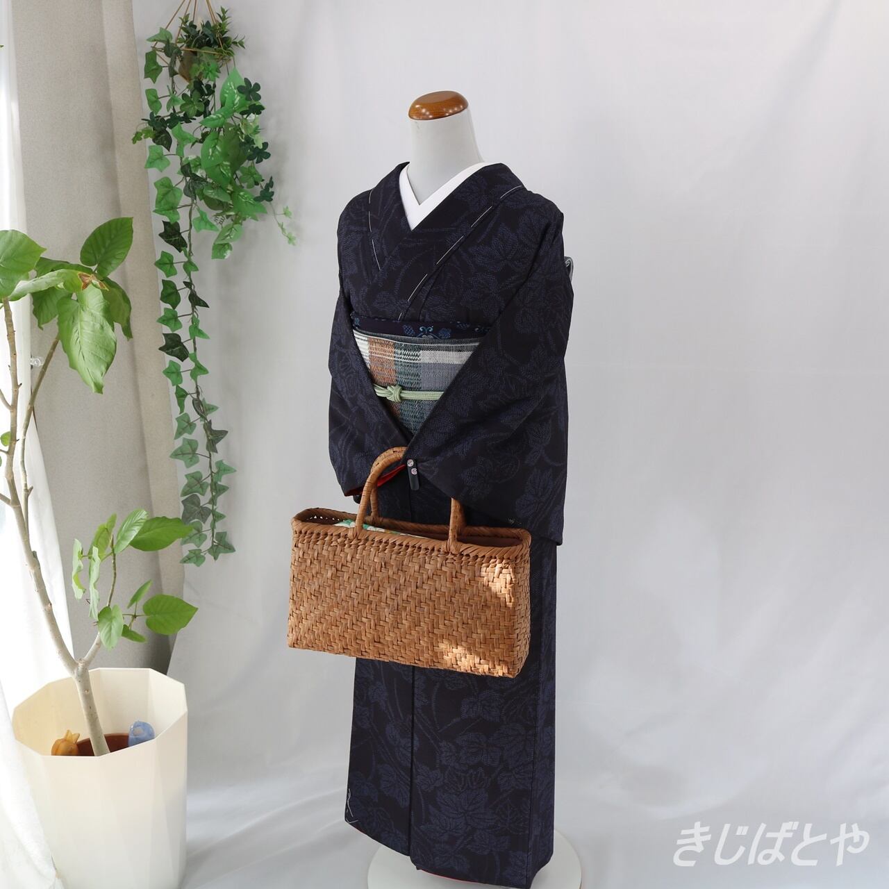 結城紬　ハンドバッグ　和装バッグ 結城紬 ハンドバッグ 和装バッグ 紬の里オンラインショップ/商品詳細