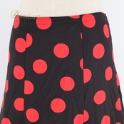 フラメンコ 衣装 ファルダ スカート 黒 赤 ボランテ フリル 水玉 ドット ダンス パーティ 発表会 大きめ スペイン製 ブラック系 レッド系 フリルスカート スペイン ダンス衣装 派手カラー 発表会用 ポップデザイン 高級感 かわいいスタイル 衣装セット ロングスカート