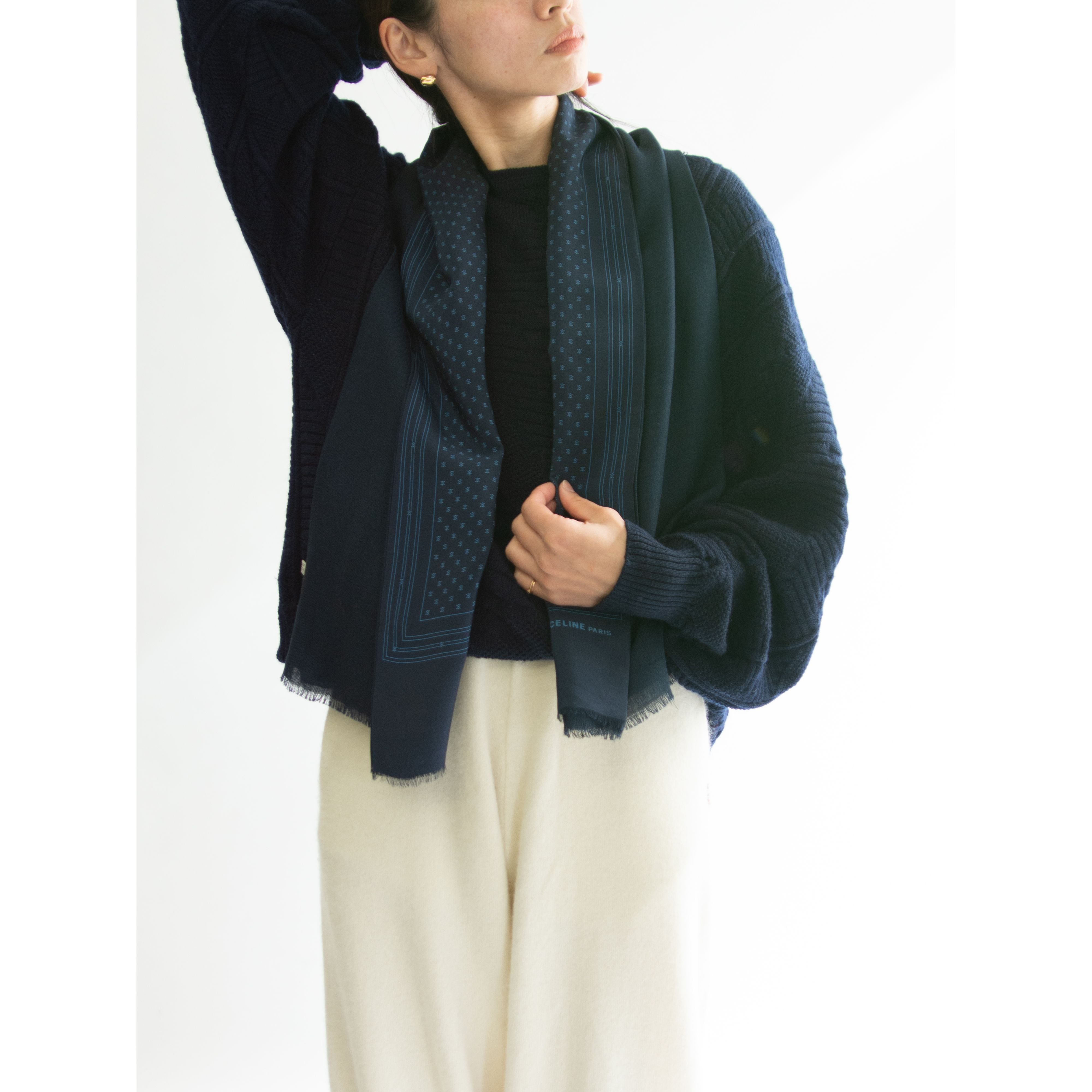 【CELINE PARIS】Made in Italy pure silk scarf（セリーヌ イタリア製 ピュアシルクスカーフ マフラー ストール）12a