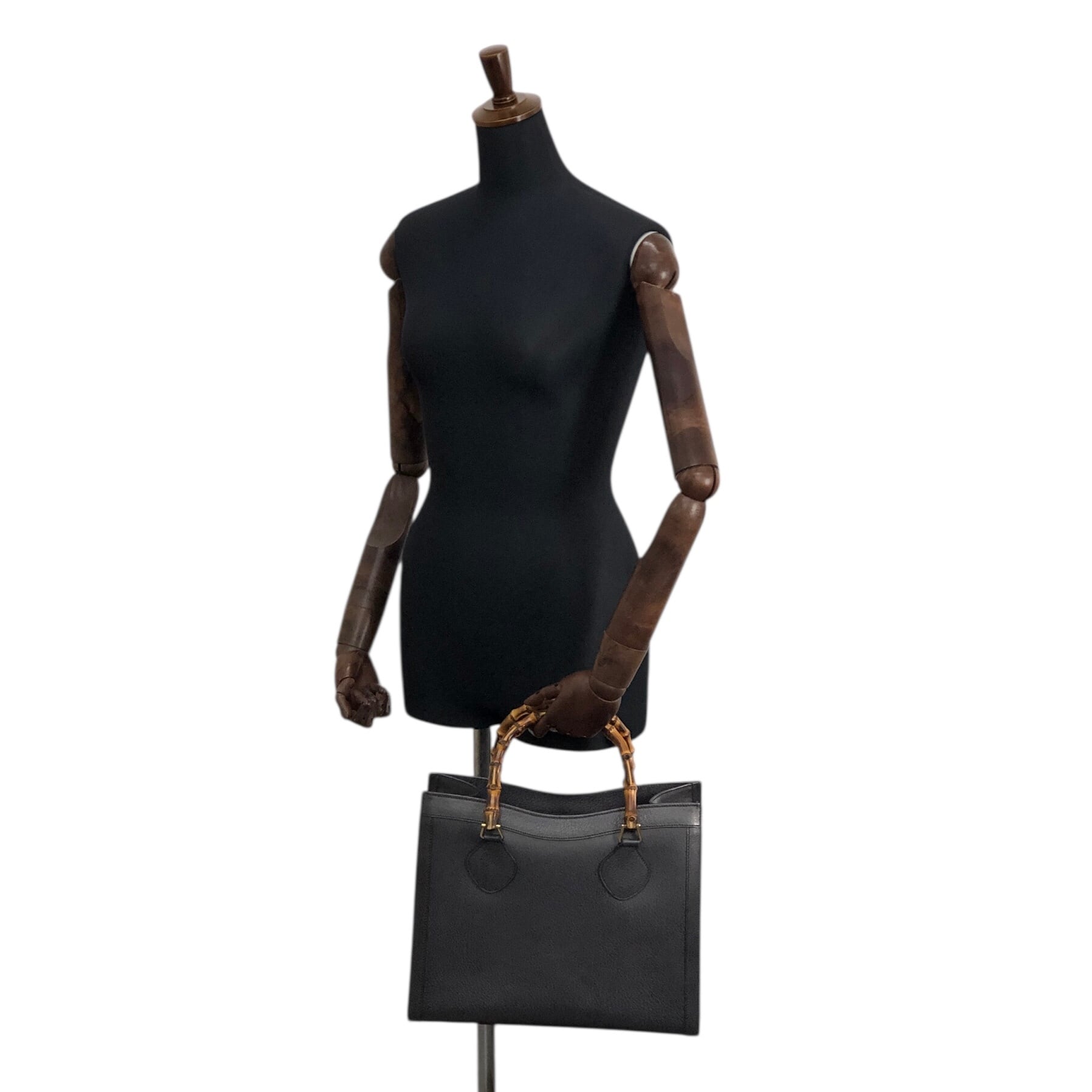 【美品】グッチ バンブー レザー ヴィンテージ ハンドバッグ ブラック GUCCI グッチ バンブー ハンドバッグ ブラック レザー vintage
