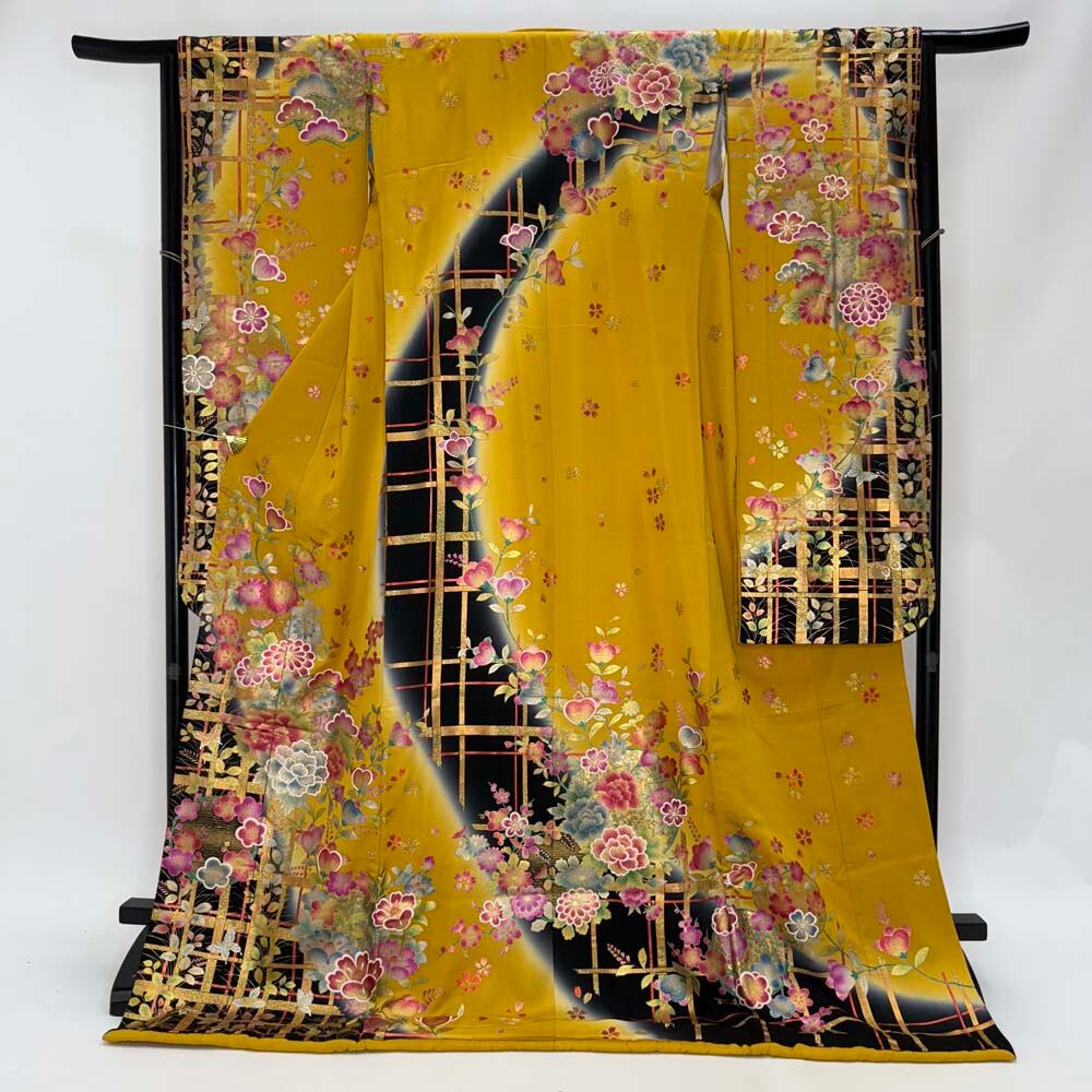 本振袖 引き振袖 正絹 黄色 花柄 古典 刺繍 結婚式 裄64.5cm 身丈181cm Bランク 花嫁衣装 Mサイズ 4938