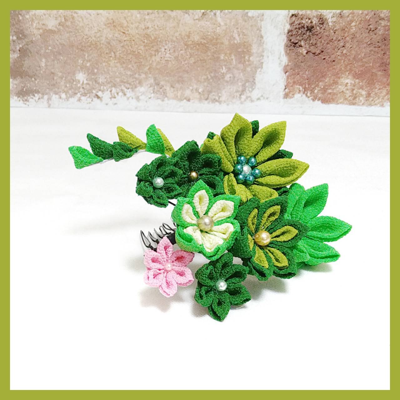 つまみ細工 髪飾り グリーンミックスフラワーコーム グリーン 緑 抹茶