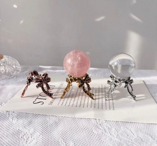 【合計5999円以上で購入可能】Crystal stand 3color　天然石　台　リボンスタンド
