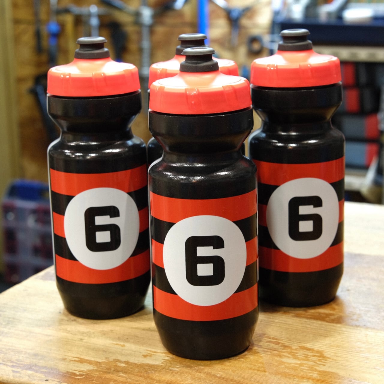 TWIN SIX ☆ WATER BOTTLE | whoo bicycles