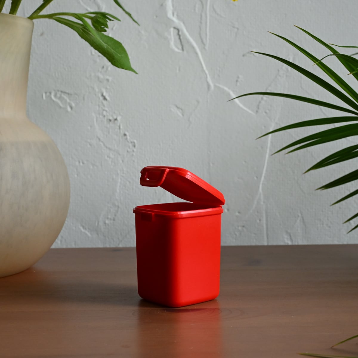 UK発 Treat Caddy|スマートで機能的な犬用トリーツケース