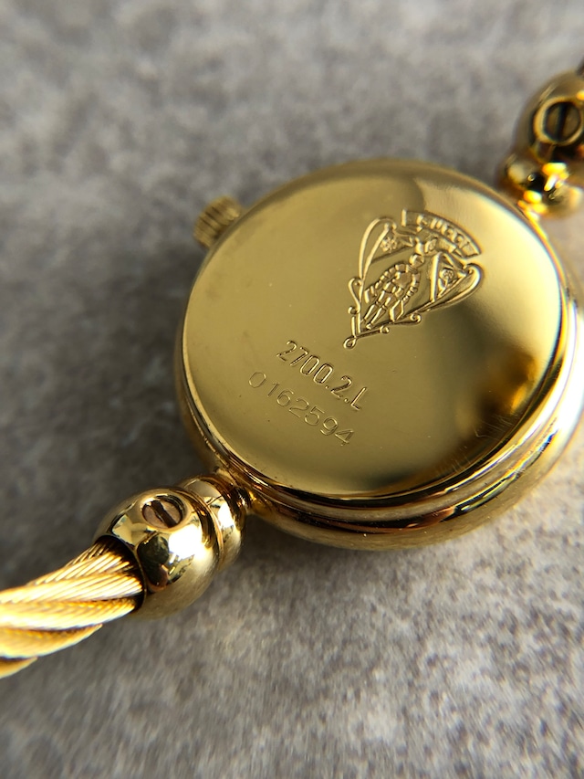 GUCCI グッチ 腕時計 ゴールド ラウンド ステンレススチール バングル クウォーツ 2700.2.L vintage ヴィンテージ オールド 58benr