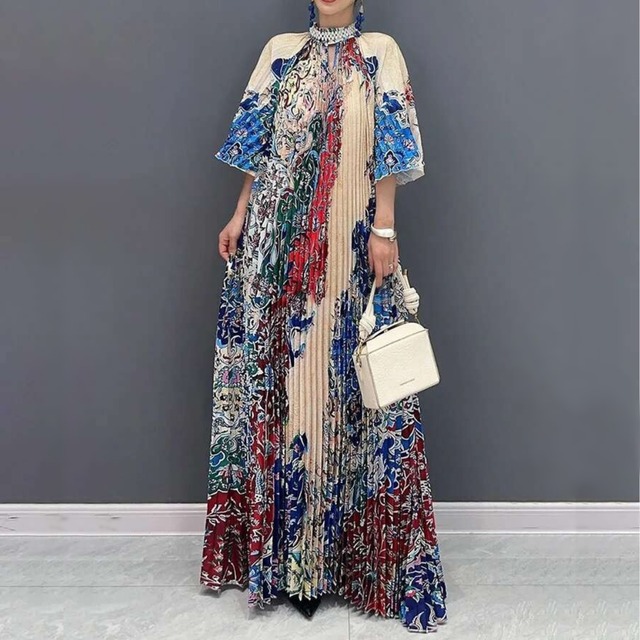 Flower Art Pleats High Neck Belted Dress / フラワー アートプリーツ ハイネック ベルト ワンピース
