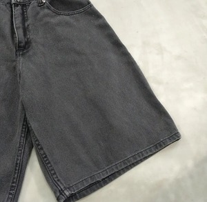 90s guess jeans 後染めブラック ワイド バギーショートパンツ 90s guess jeans black denim shorts 小岩店 | What'z up