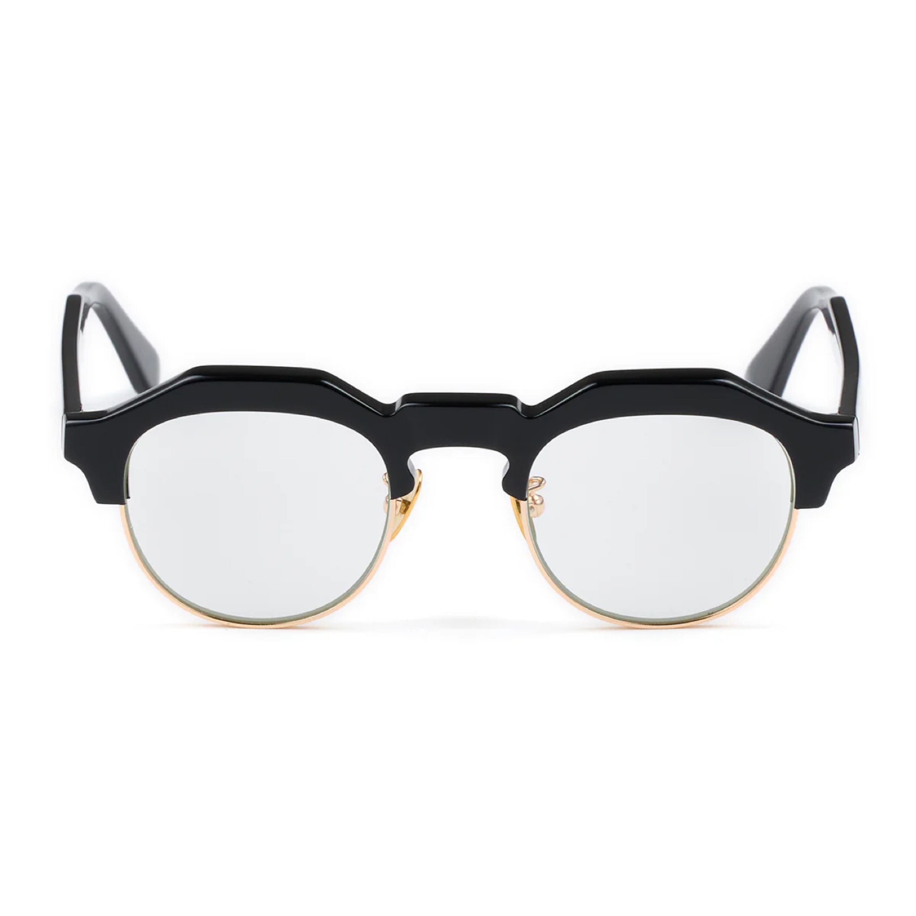 OWN　#18 BLACK / CLEAR to GREY (調光) サングラス 18 BLACK / CLEAR to GREY (調光) / OWN | SCENE REPORT