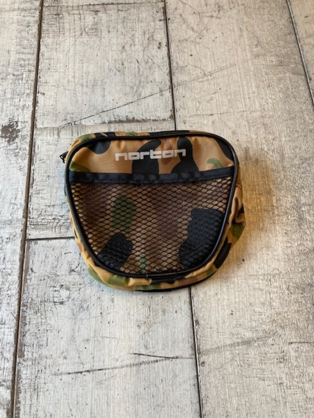 NOS DEAD STOCK NORTON HANDLE BAG . STEM BAG DUCK HUNTER CAMO oldmtb