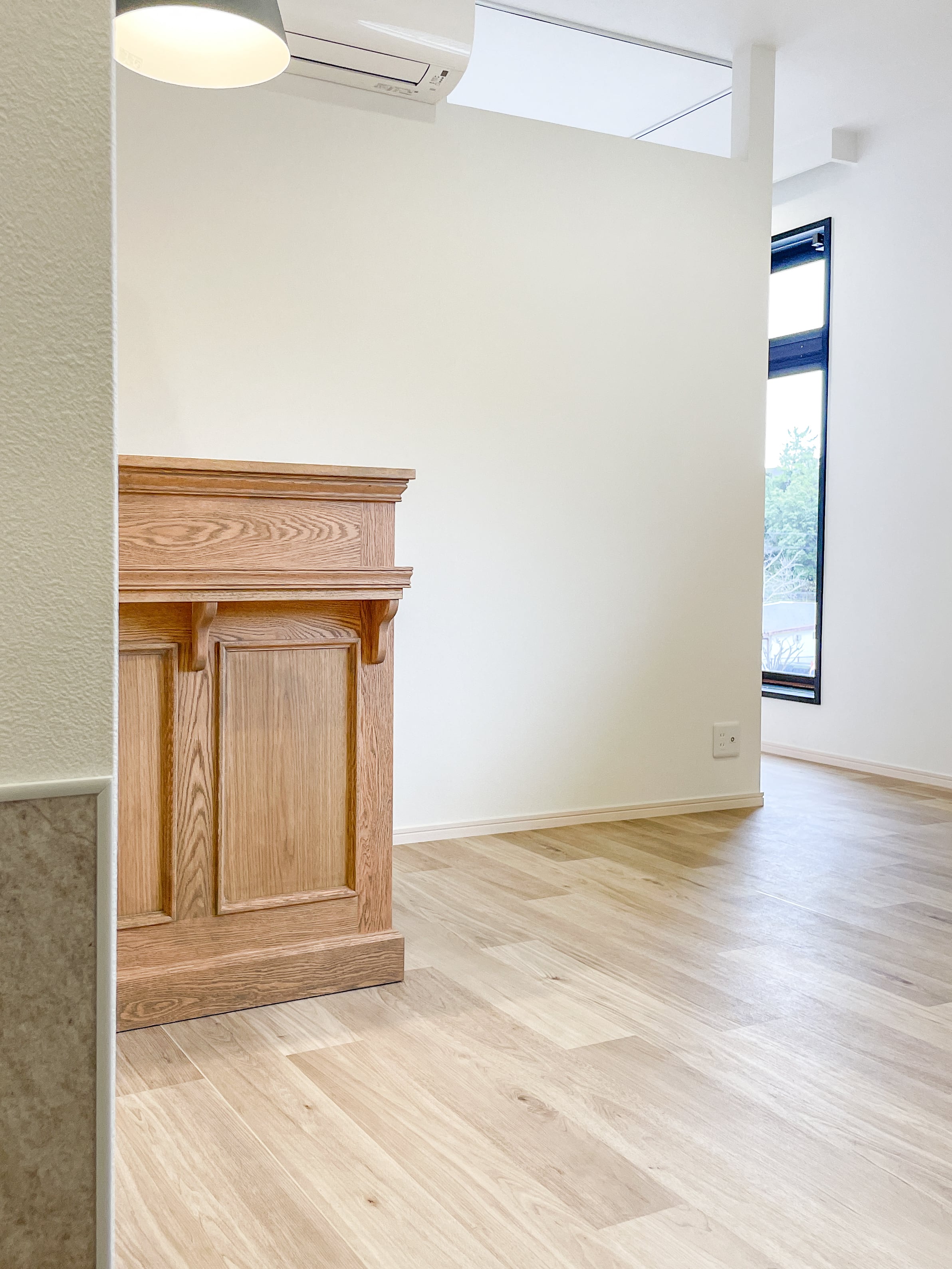 オーダーメイドアンティーク調カウンター99 (鍼灸院やクリニック向けオークカウンター)W900