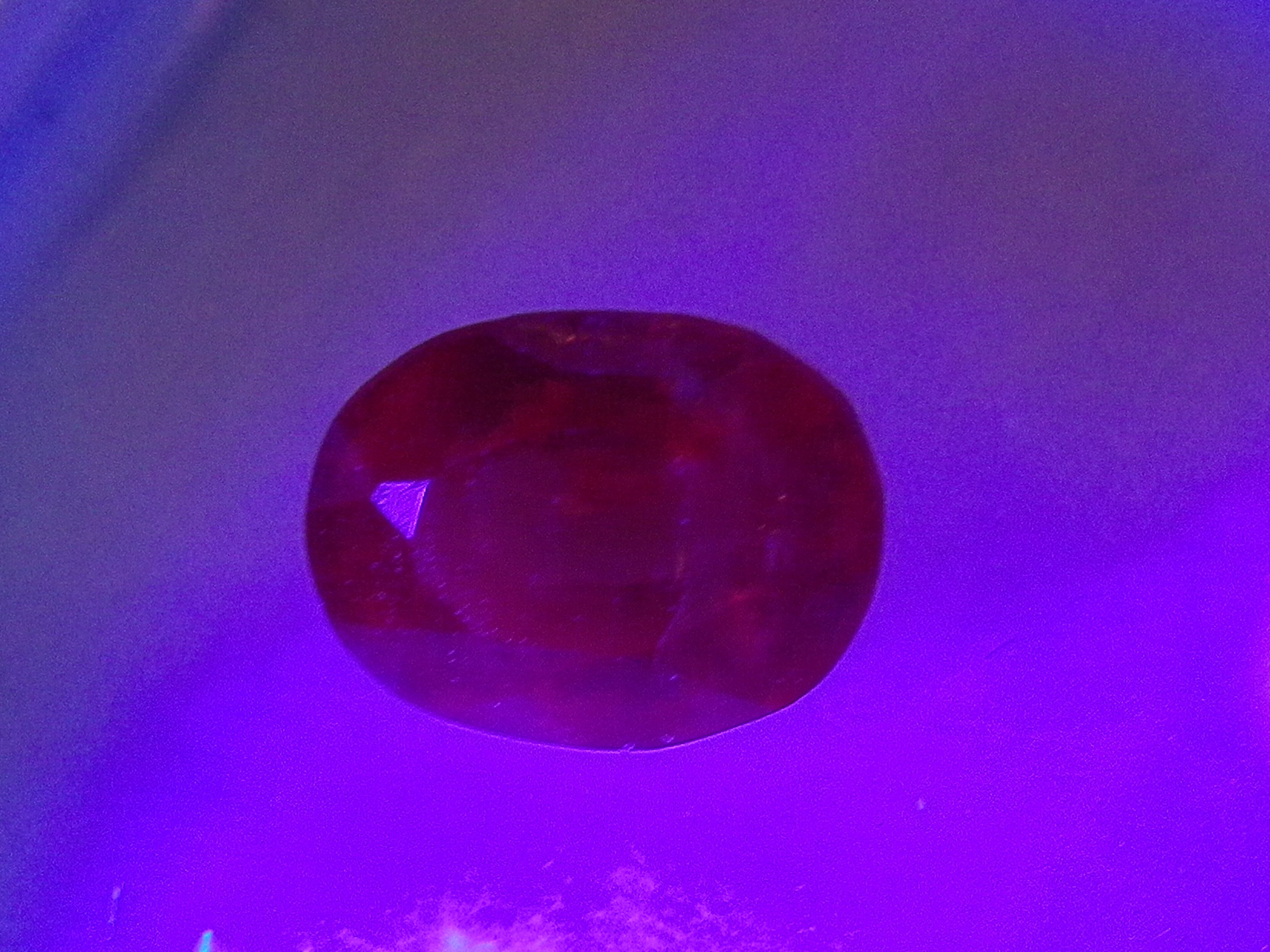 訳アリ品 天然レッドスピネル 0.77ct スリランカ産出 欠け在ります