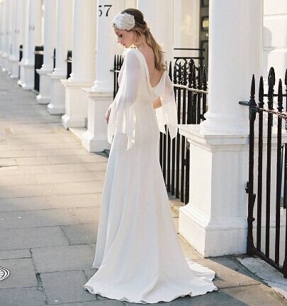 エレガント ウエディングドレス ホワイト ミニトレーン/短トレーン 深V  