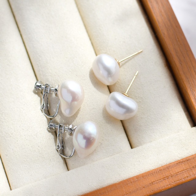 やさしく有機的なフォルム 大粒バロックパール 淡水パール ピアス イヤリング / ps-089
