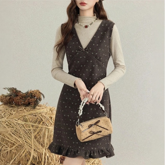 花柄 Vネック レトロ フリル ショート丈 ニットトップス＋キャミワンピース