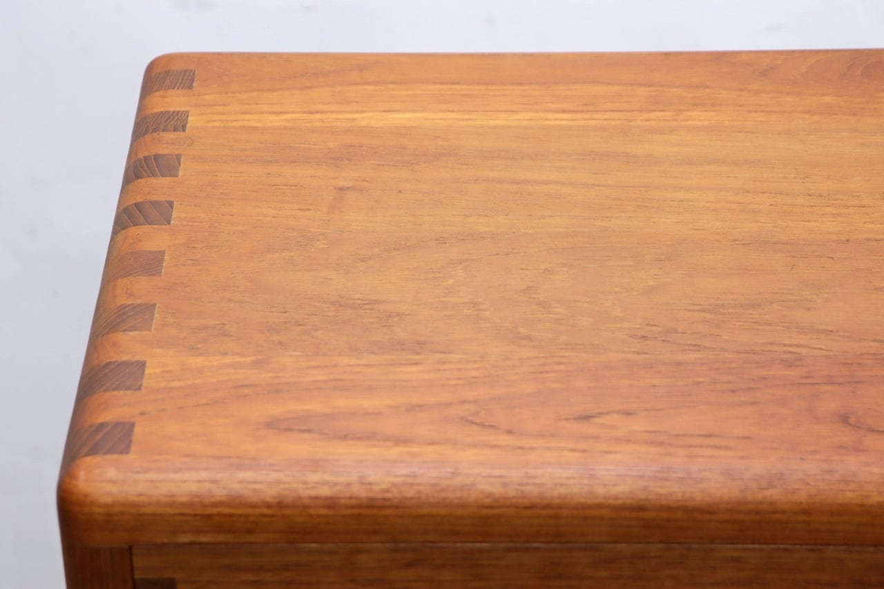 Niles Bach ニールス バッハ チーク 無垢材 トールチェスト 箪笥 収納