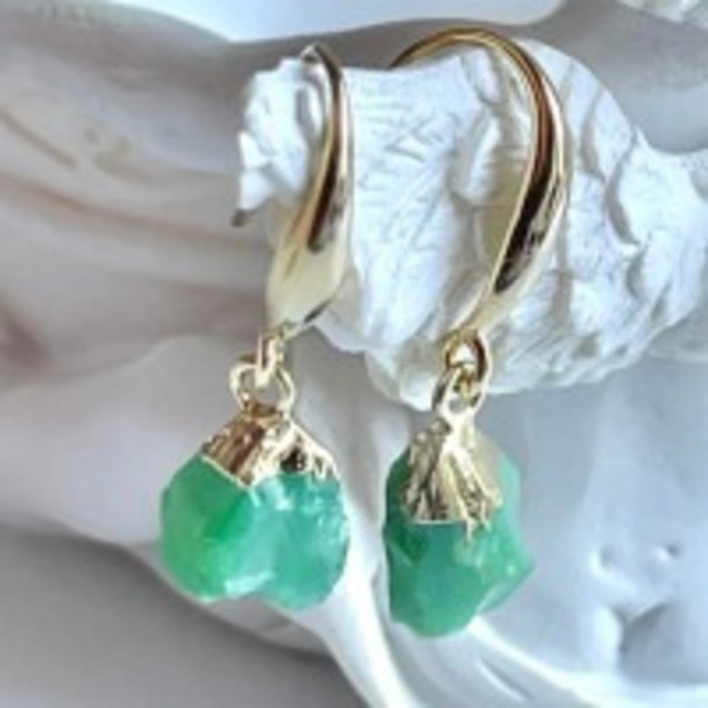 【超美石】クリソプレーズ　ピアス　5743