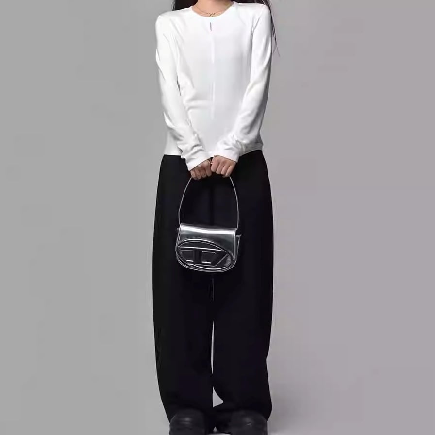 長袖 ヒップ丈 キーホールネック カットソー 2color ATO0059