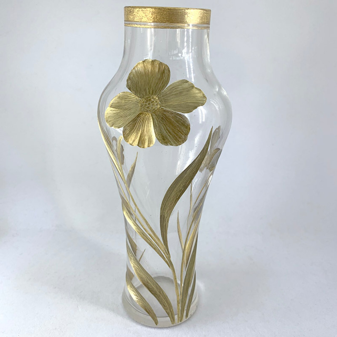 フラワーベース　花瓶　アンティークガラスウェア　アールヌーヴォー　金彩植物 17otb5