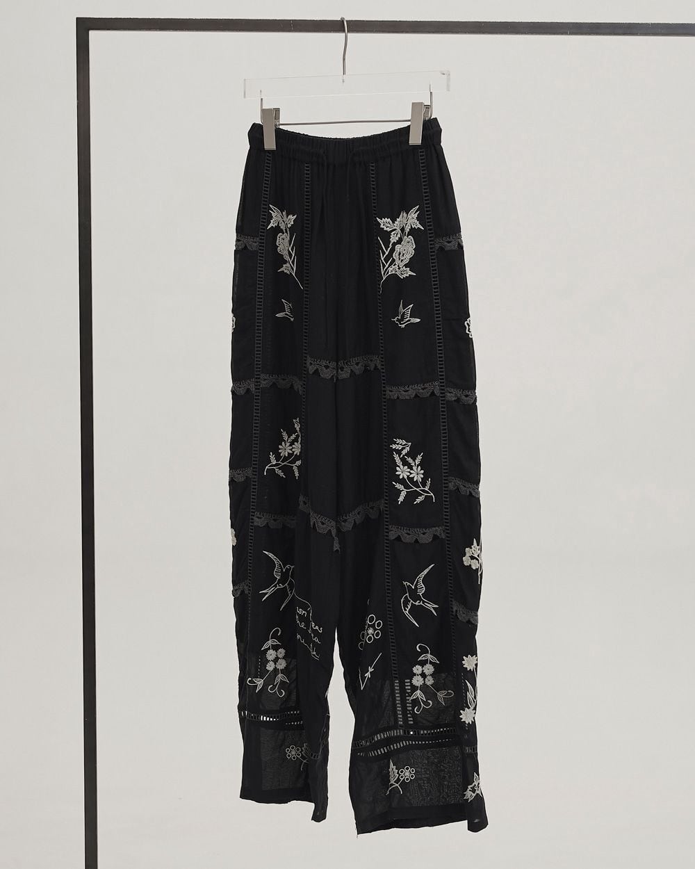 TODAYFUL(トゥデイフル) Embroidery Patchwork Trousers | サウス