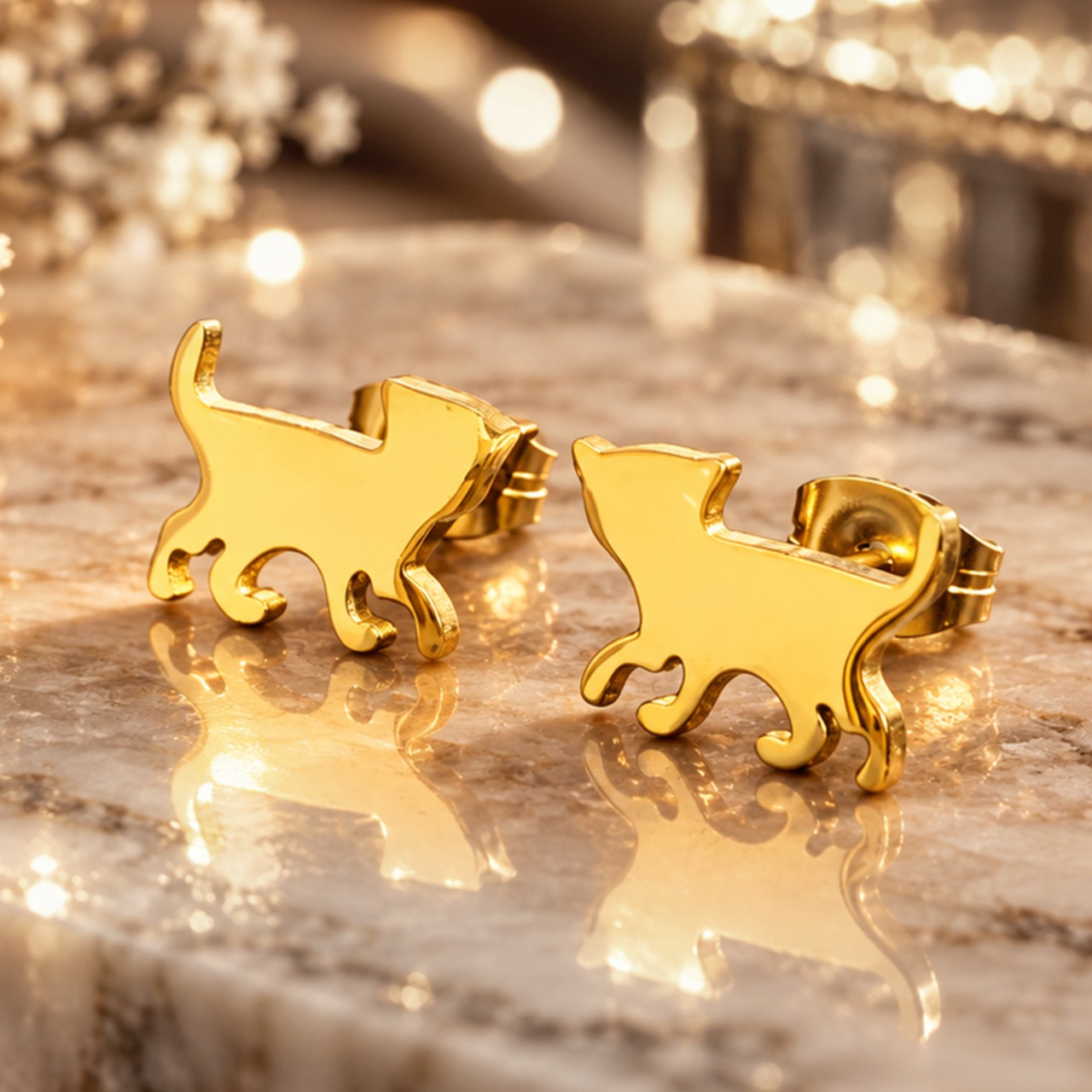 ネコ ピアス ゴールド 50 金属アレルギー対応 ステンレス 両耳セット レディース 小ぶり 猫モチーフ ネコ 猫 ねこ