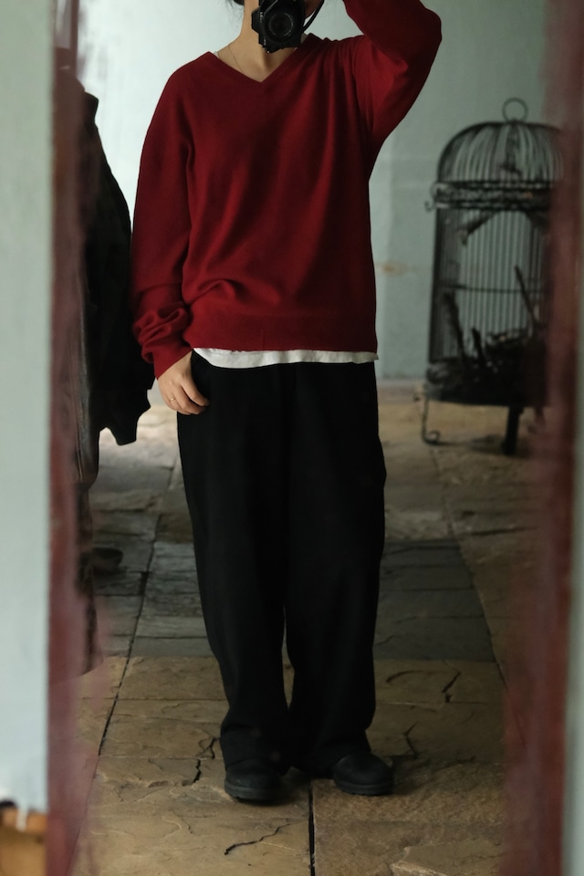 Utah/"Jos. A. Bank" v-neck cashmere sweater/red