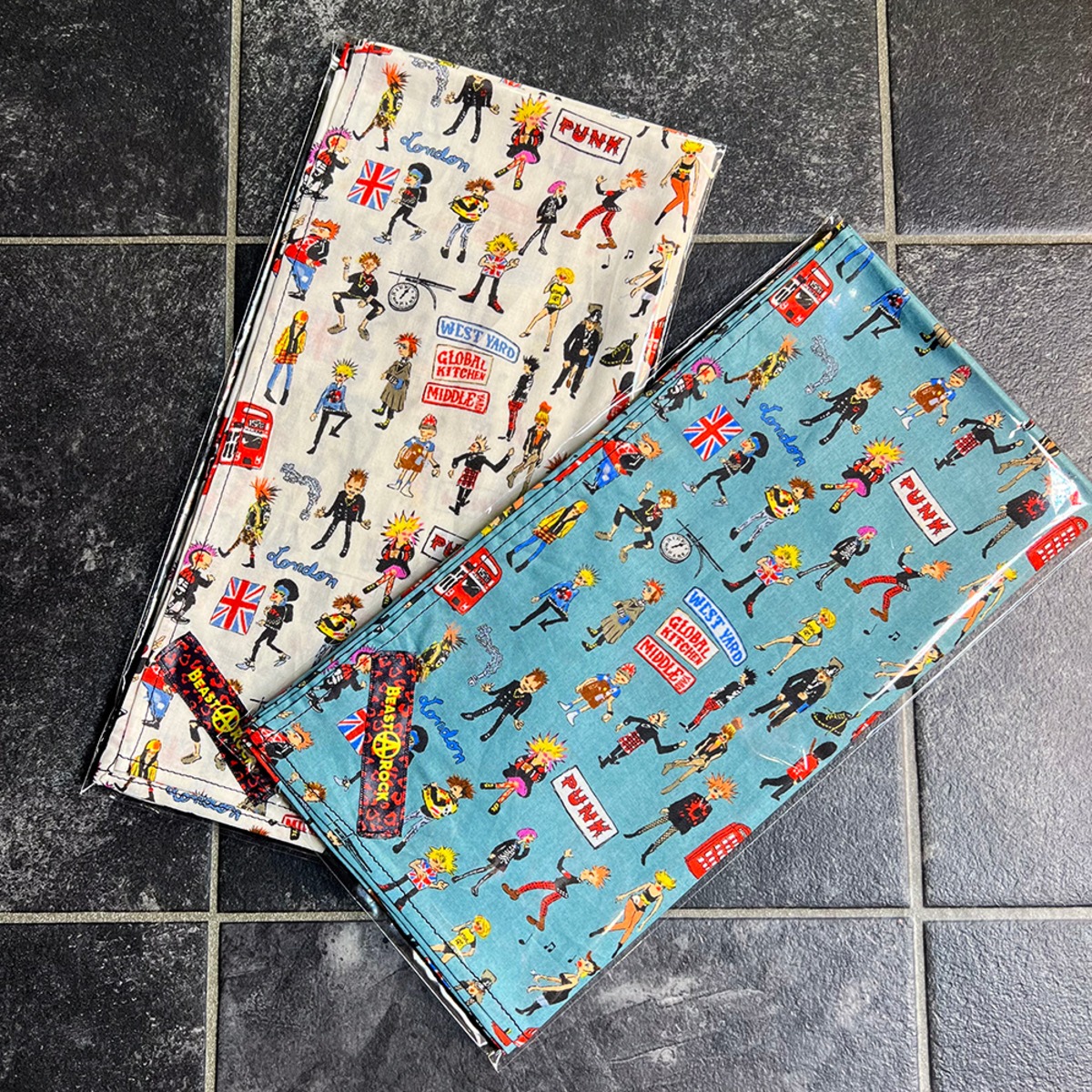 Bandana『LONDON PUNKS』 BEAST A ROCK