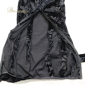 フラメンコ 衣装 ワンピース ドレス ベロア ベルベット 黒 高級感 長袖 フリル レース ダンス パーティ 発表会 上品 踊り スペイン ブラック系 スカート 光沢 エレガント 美しい ステージ衣装 おしゃれ ホール衣装 舞台衣装 派手 重ね着 華やか