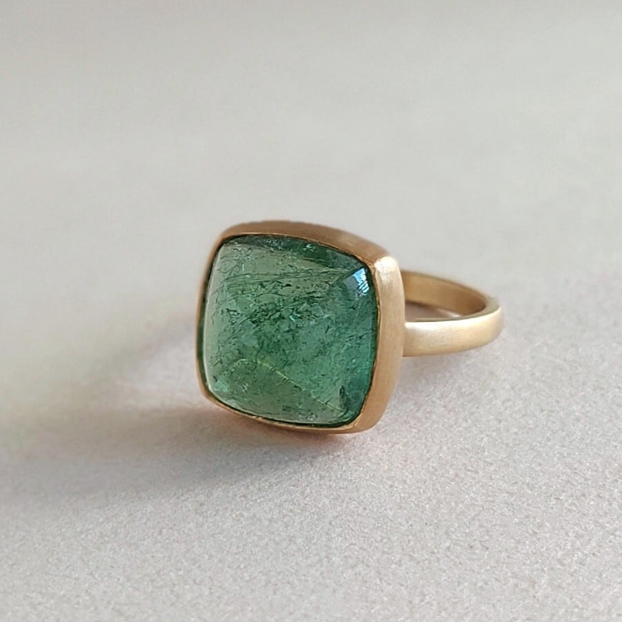 Sugar】K18 グリーントルマリン シュガーローフカット リング 11号 one