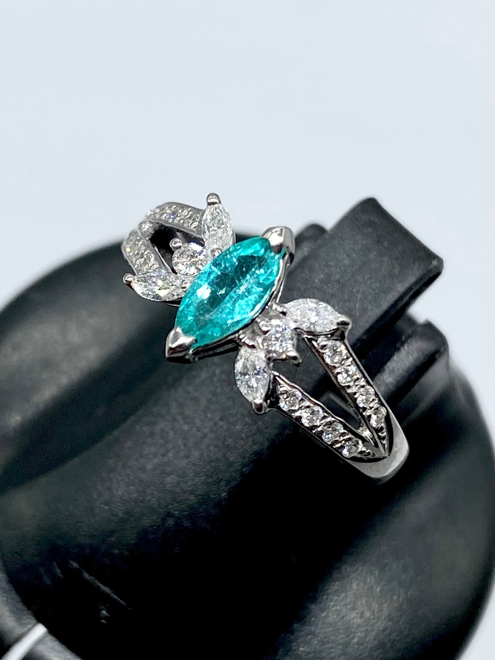 パライバトルマリン0.37/ダイヤ0.30 Pt900リング