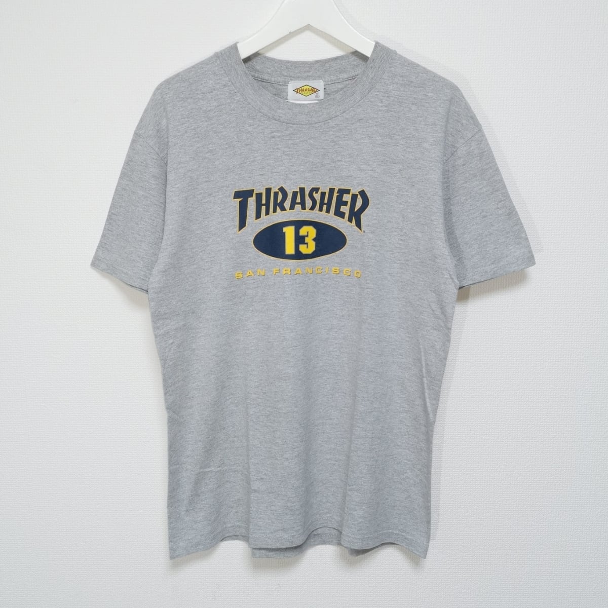 送料無料 M 90s スラッシャー THRASHER 13 カレッジ Tシャツ USA 送料無料 M 90s スラッシャー THRASHER 13 カレッジ Tシャツ USA