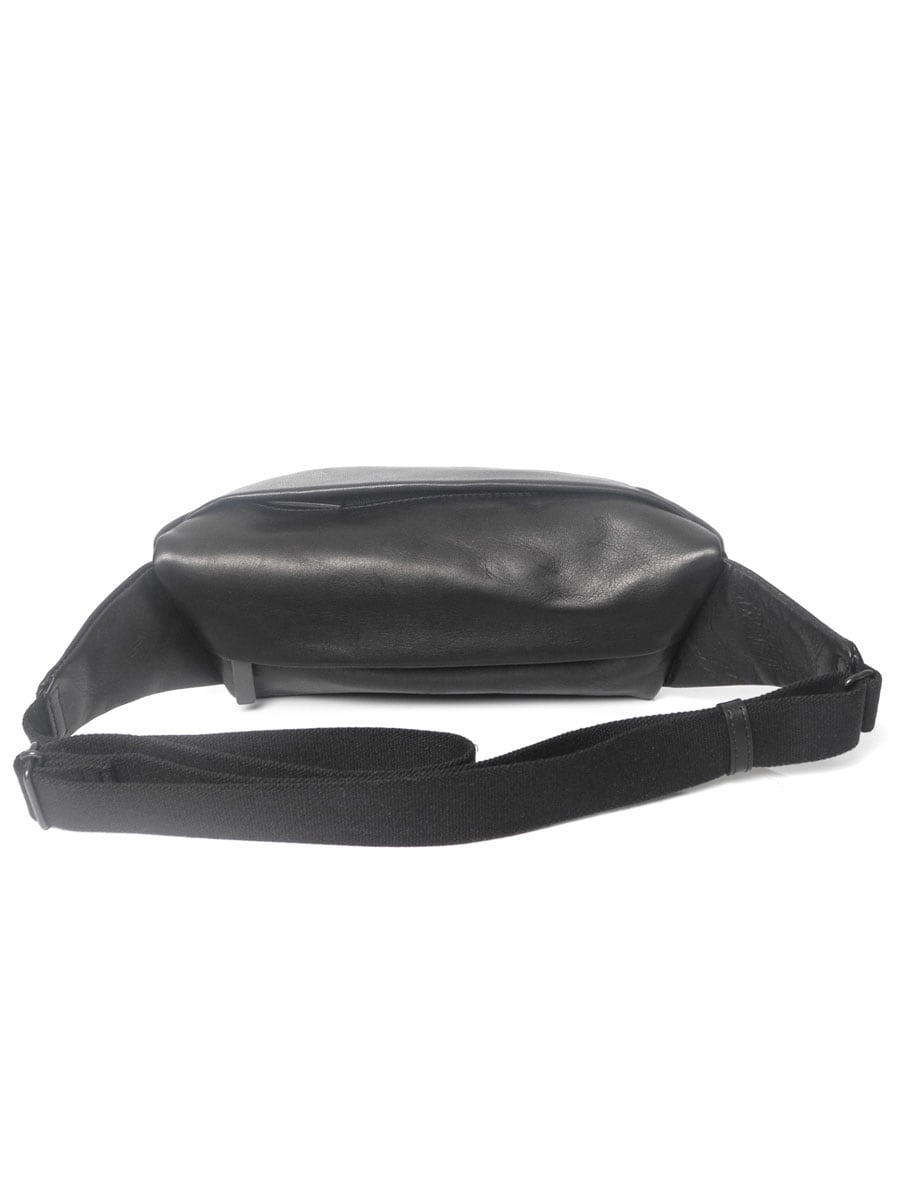 194ABG03 Leather small waist bag 'demi cercle' 19 ボディバッグ