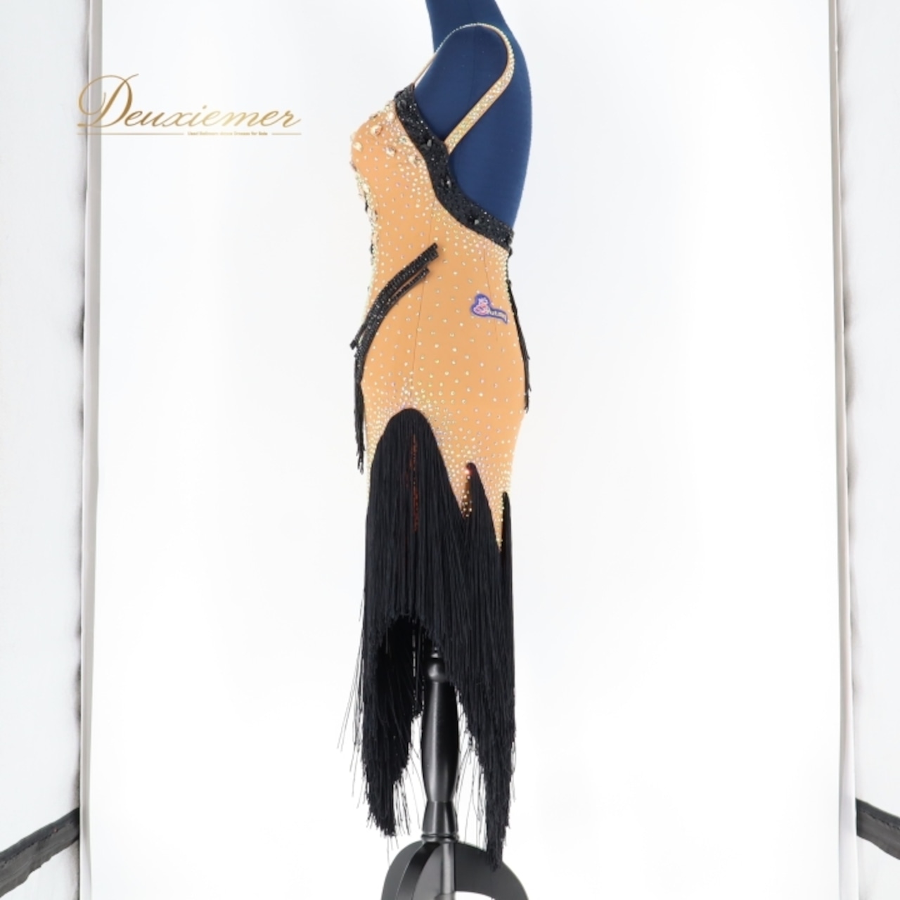 社交ダンス 衣装 ラテン ドレス ワンピース Art mei アートメイ フリンジ デモ 競技 ブラック系 ベージュ系 茶色 おしゃれ デザイン 高級感 競技用 ダンスウェア フリンジ 大人用 ステージ衣装 イベント用 レディース